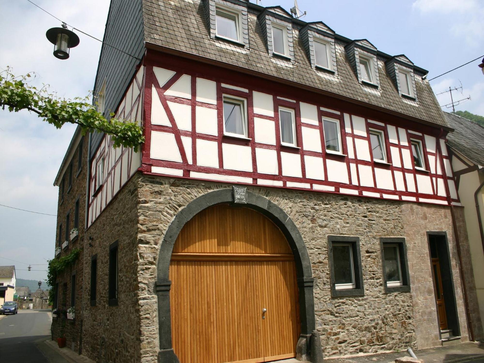 A Modern Holiday Home By The River Mosel Moselkern Exterior foto